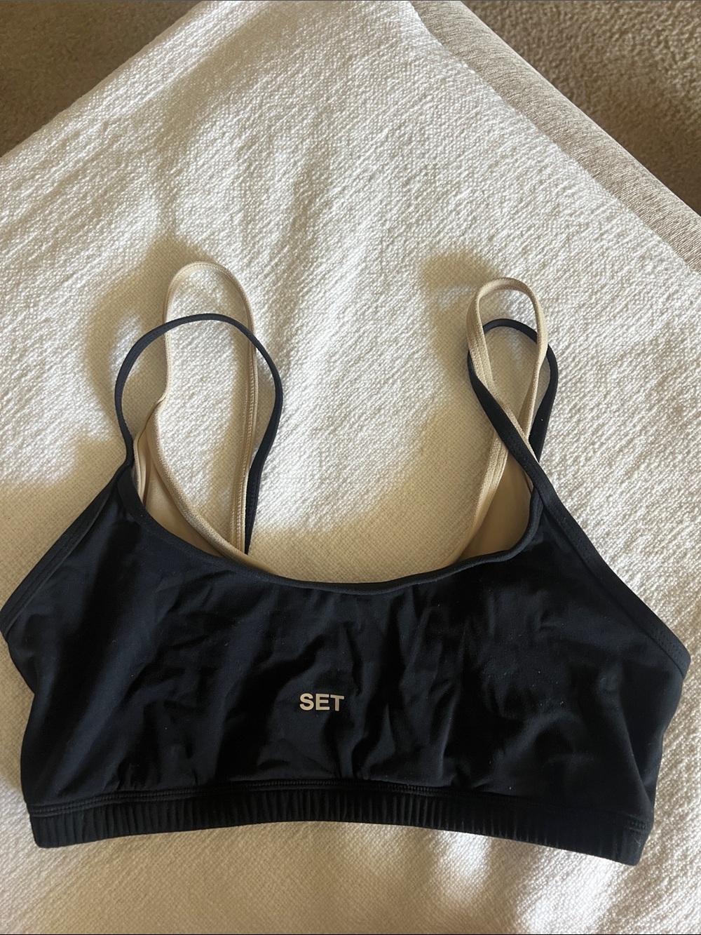 AIRLUXE™ BREATHE LAYERED MOVE BRA - MARLIN - Picture 2 of 5